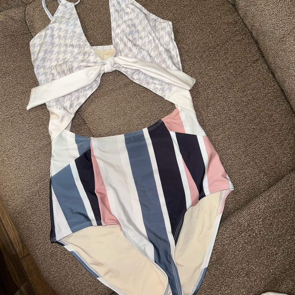 Nani one piece NWOT